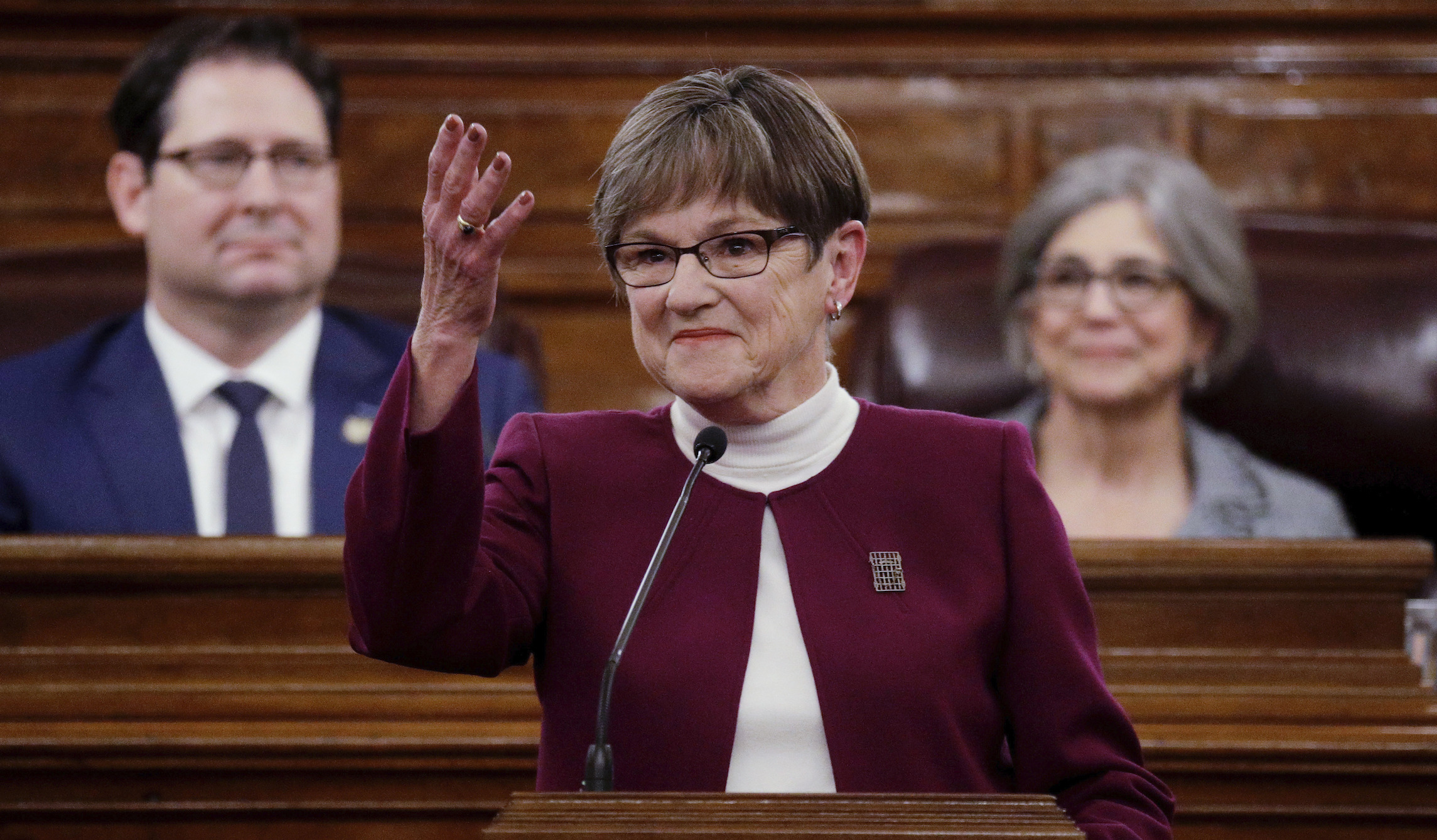 Kelly up 3 points over Schmidt, new poll shows