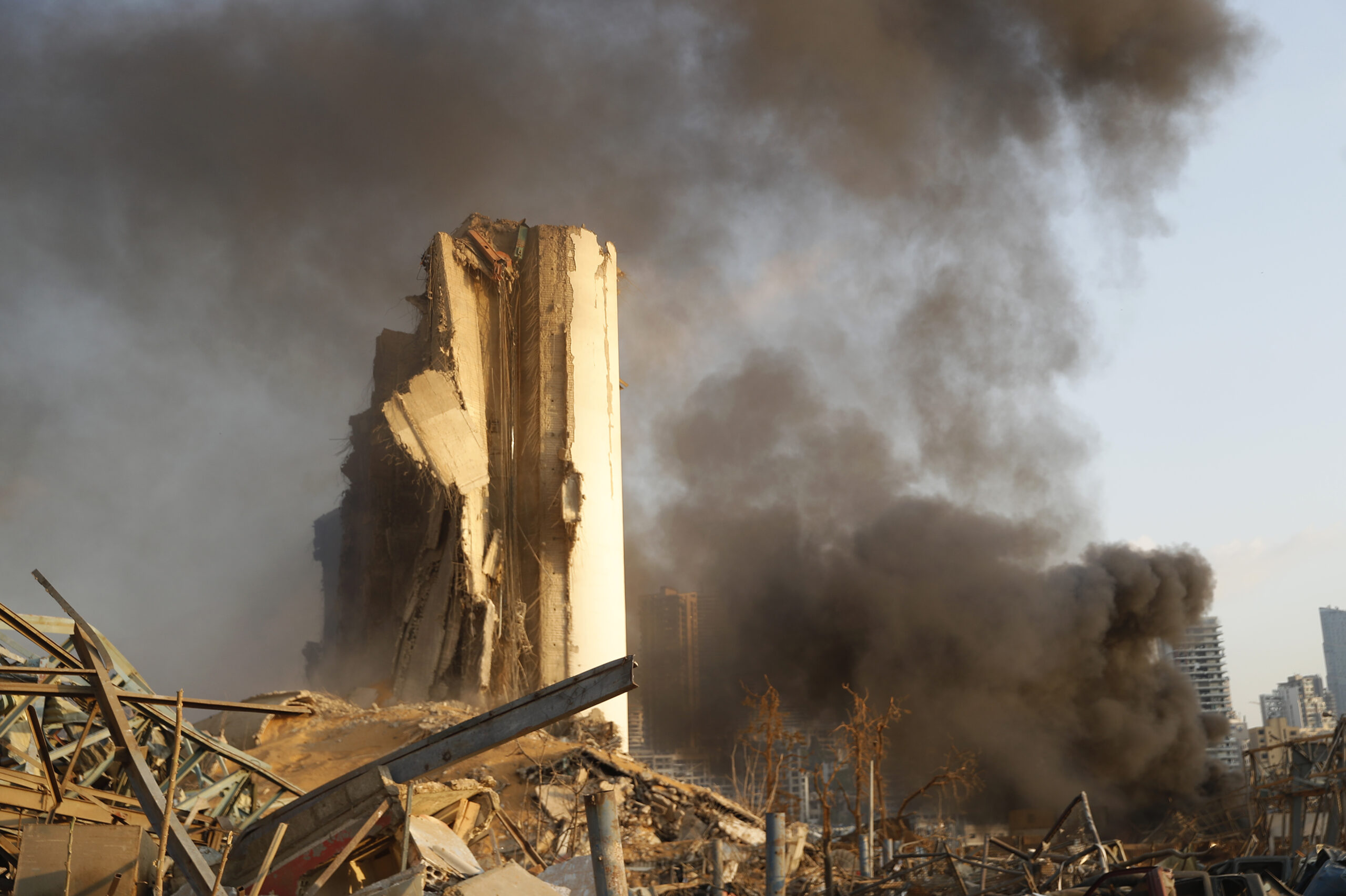 Beirut explosion ‘had perhaps 10% of the intensity of the Hiroshima bomb,’ specialists say