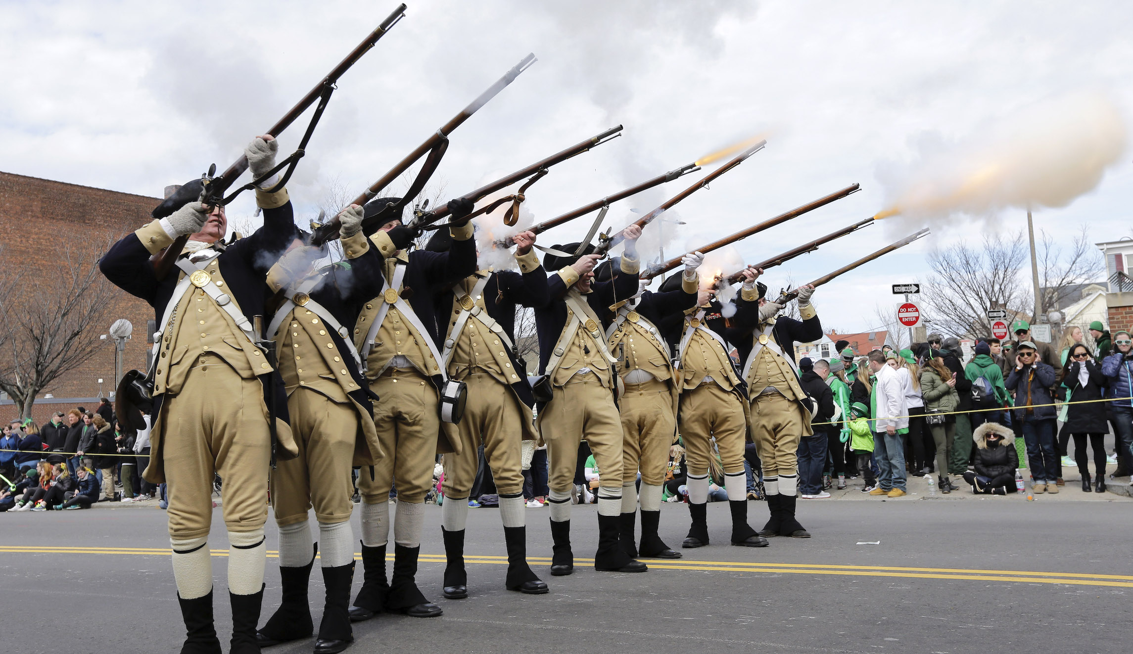 Musket that fired the first shot of the Battle of Bunker Hill to be sold at auction