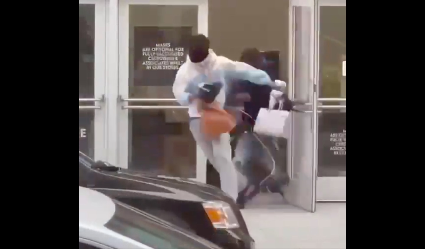 Looters ransack San Francisco Neiman Marcus in broad daylight: Video
