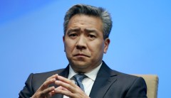 Warner Bros. chief ousted over sexual harassment gave heavily to 2020 Dems