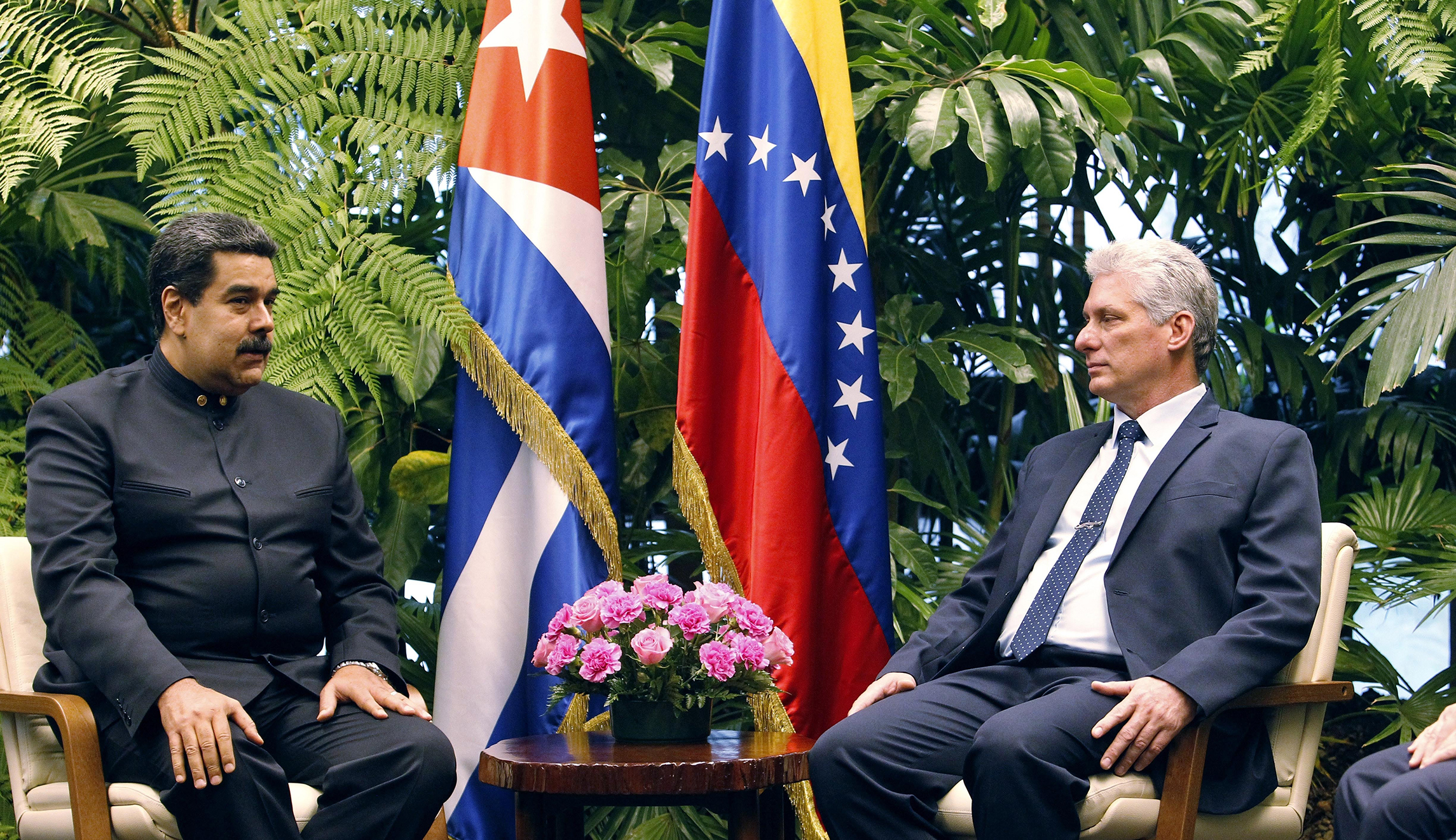 Trump plans to ‘financially strangle the Cuban regime’