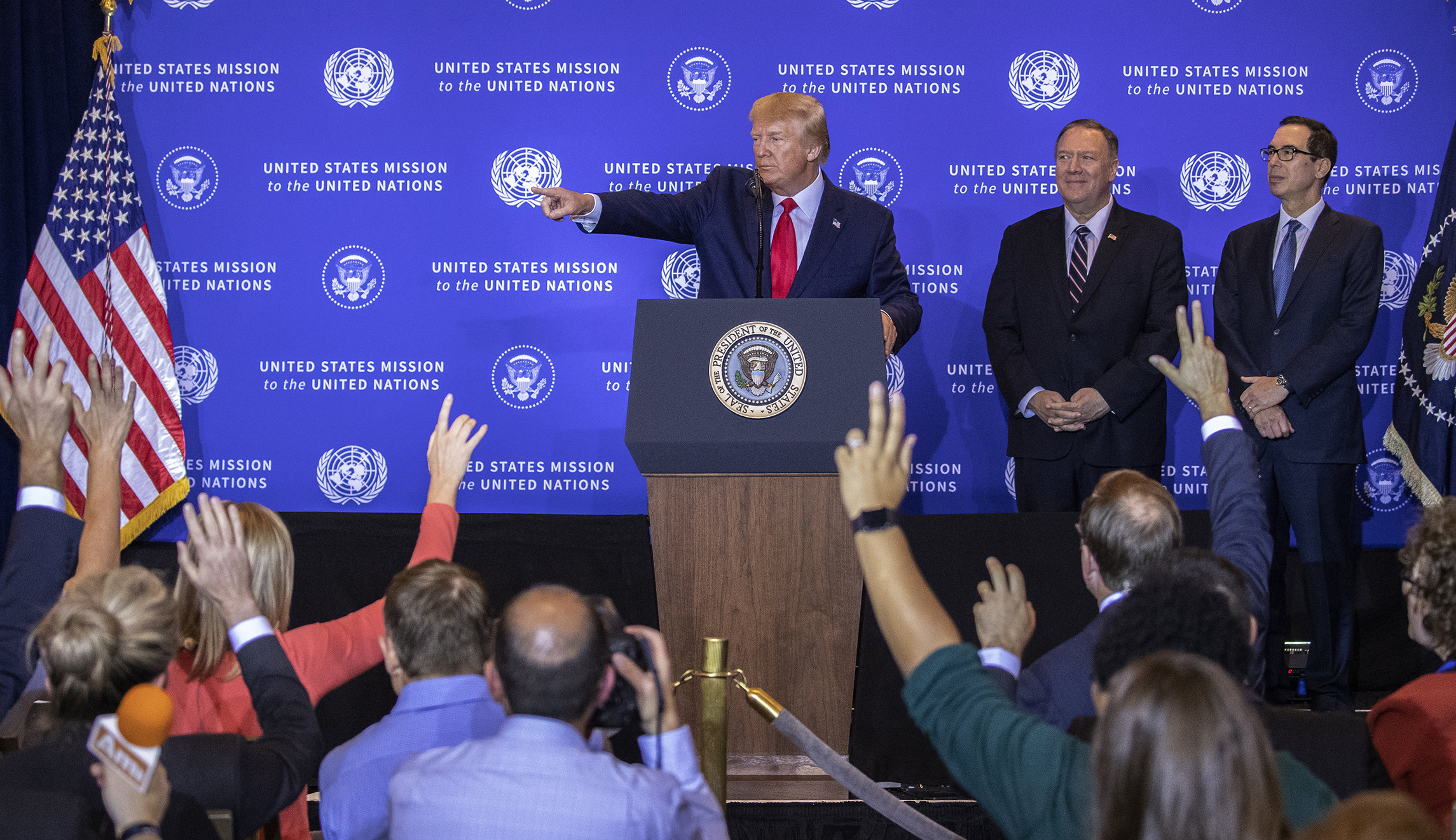 Just 13% trust media ‘a great deal,’ Democrats only majority with ‘confidence’