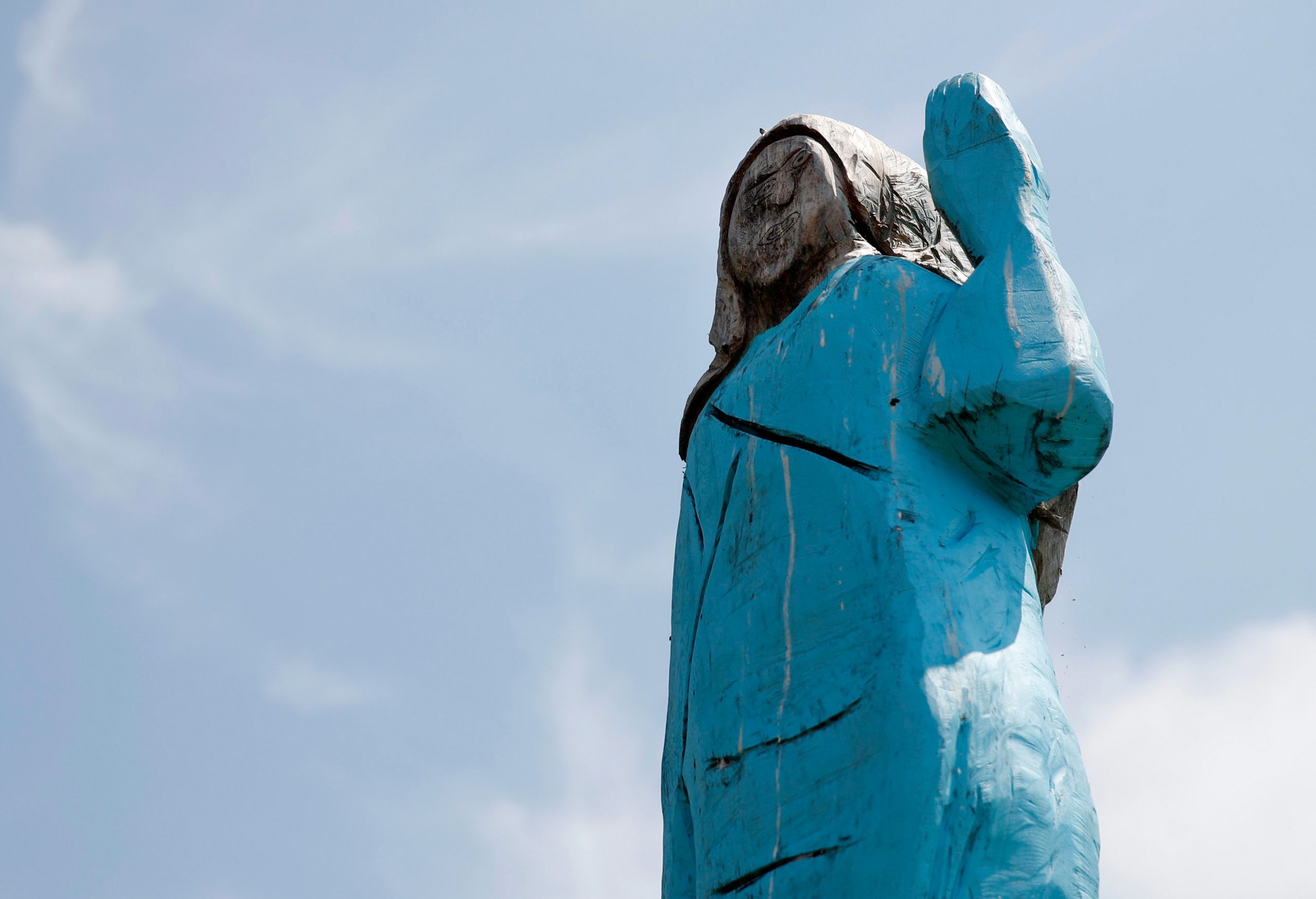 Melania Trump Statue