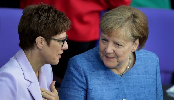 German defense minister takes hard-line stance on Huawei