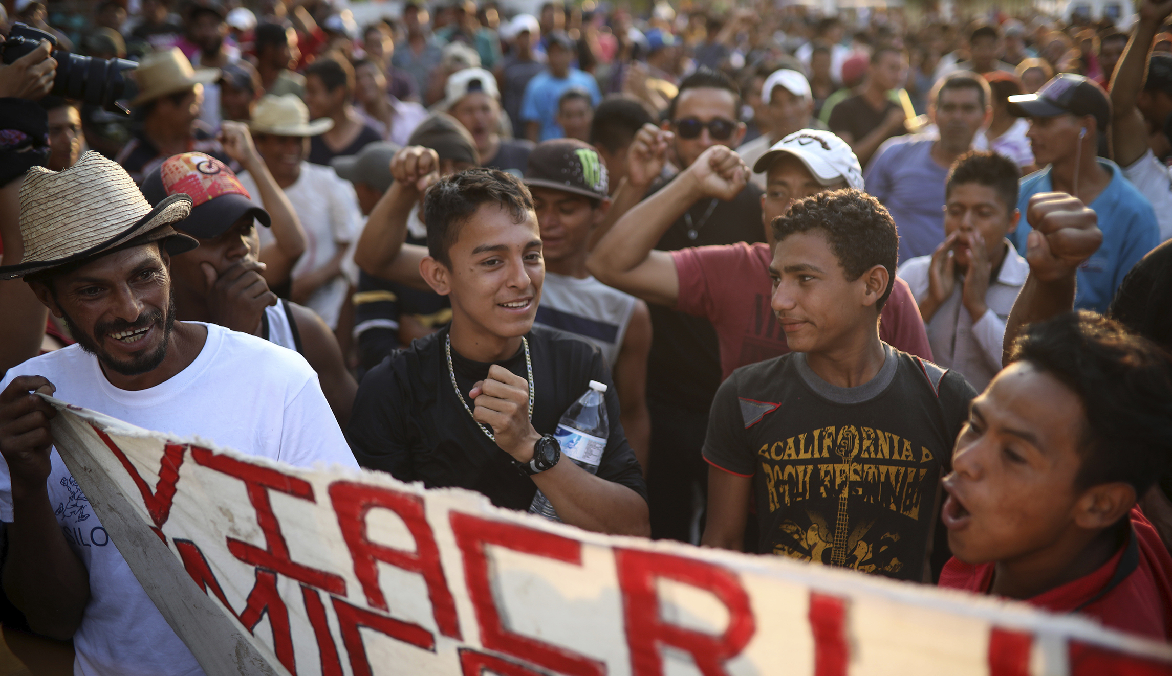 Caravan headed for the US border grows to a mile long