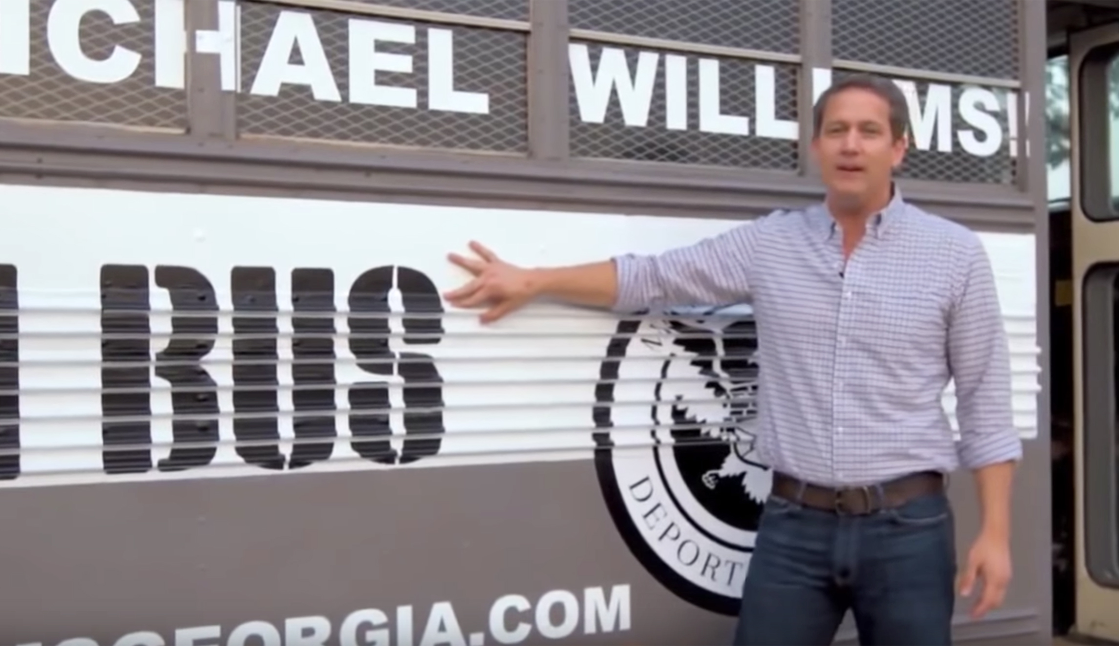 ‘Deportation bus’ of Georgia gubernatorial repaired after breaking down