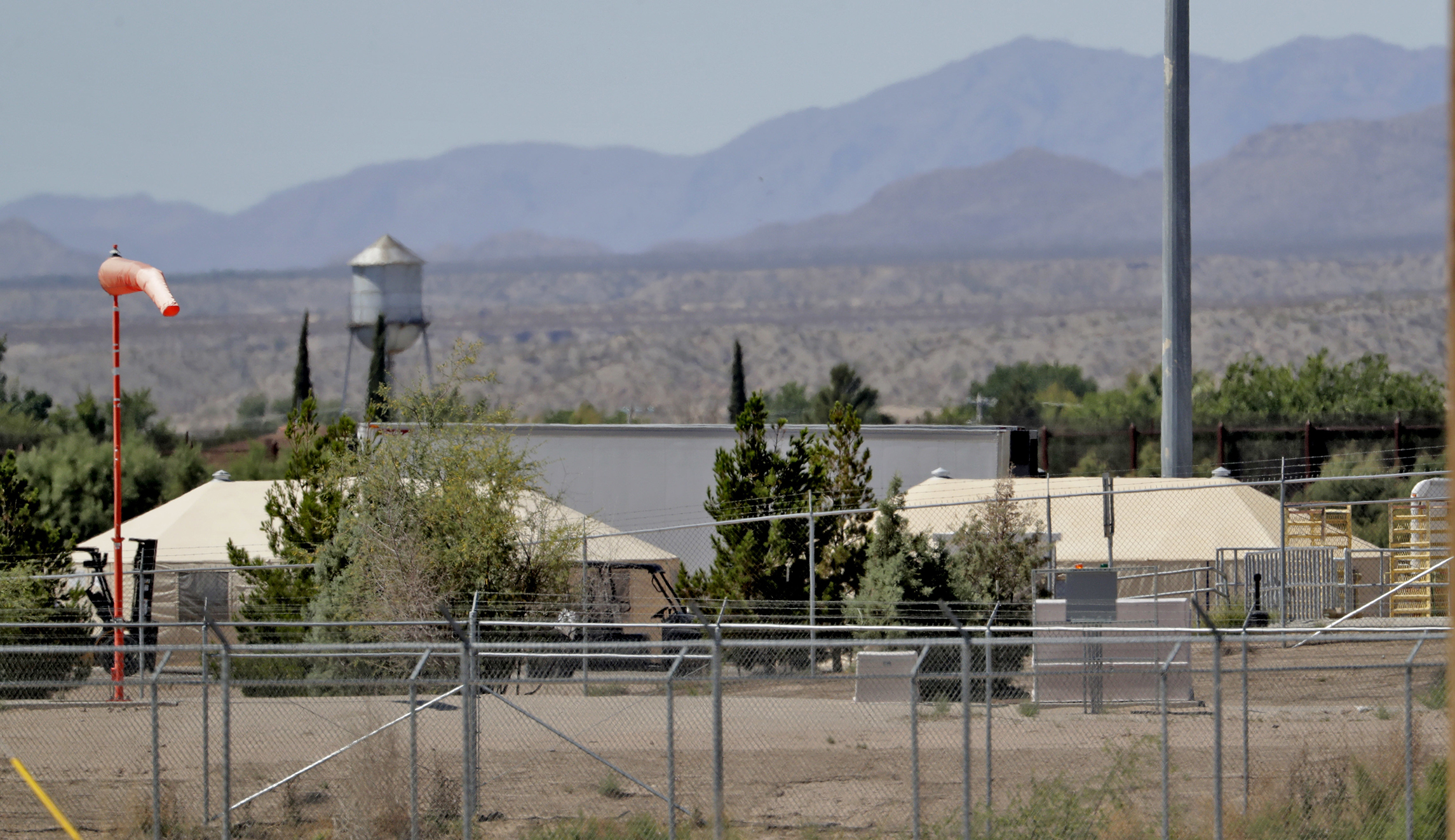 Military tent cities for migrants ‘on indefinite hold,’ HHS says