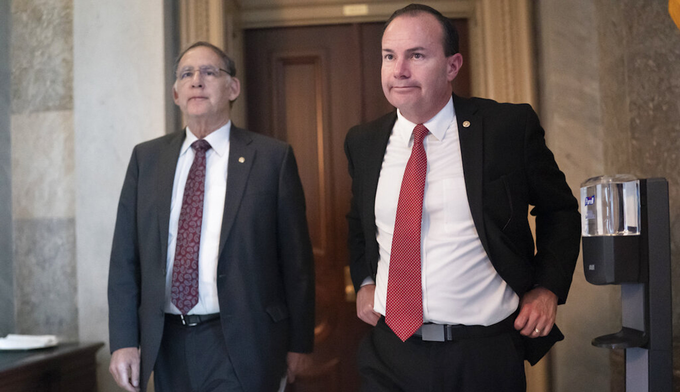 GOP senators demand vote to defund vaccine mandates before funding government