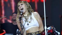 Miley Cyrus refuses to have children until climate change is solved
