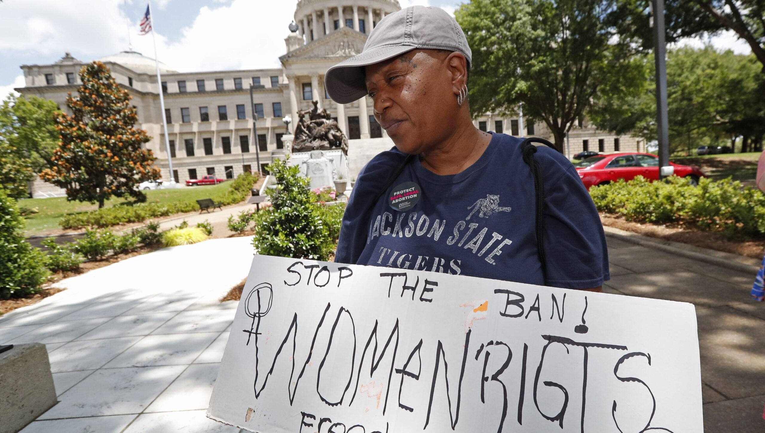 Federal judge blocks Mississippi 6-week abortion ban