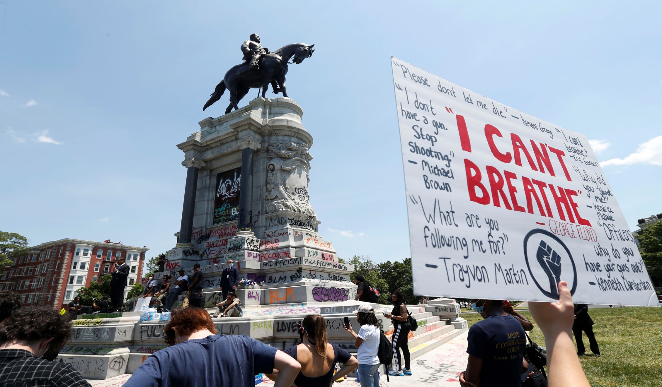 In Southern cities, monumental change
