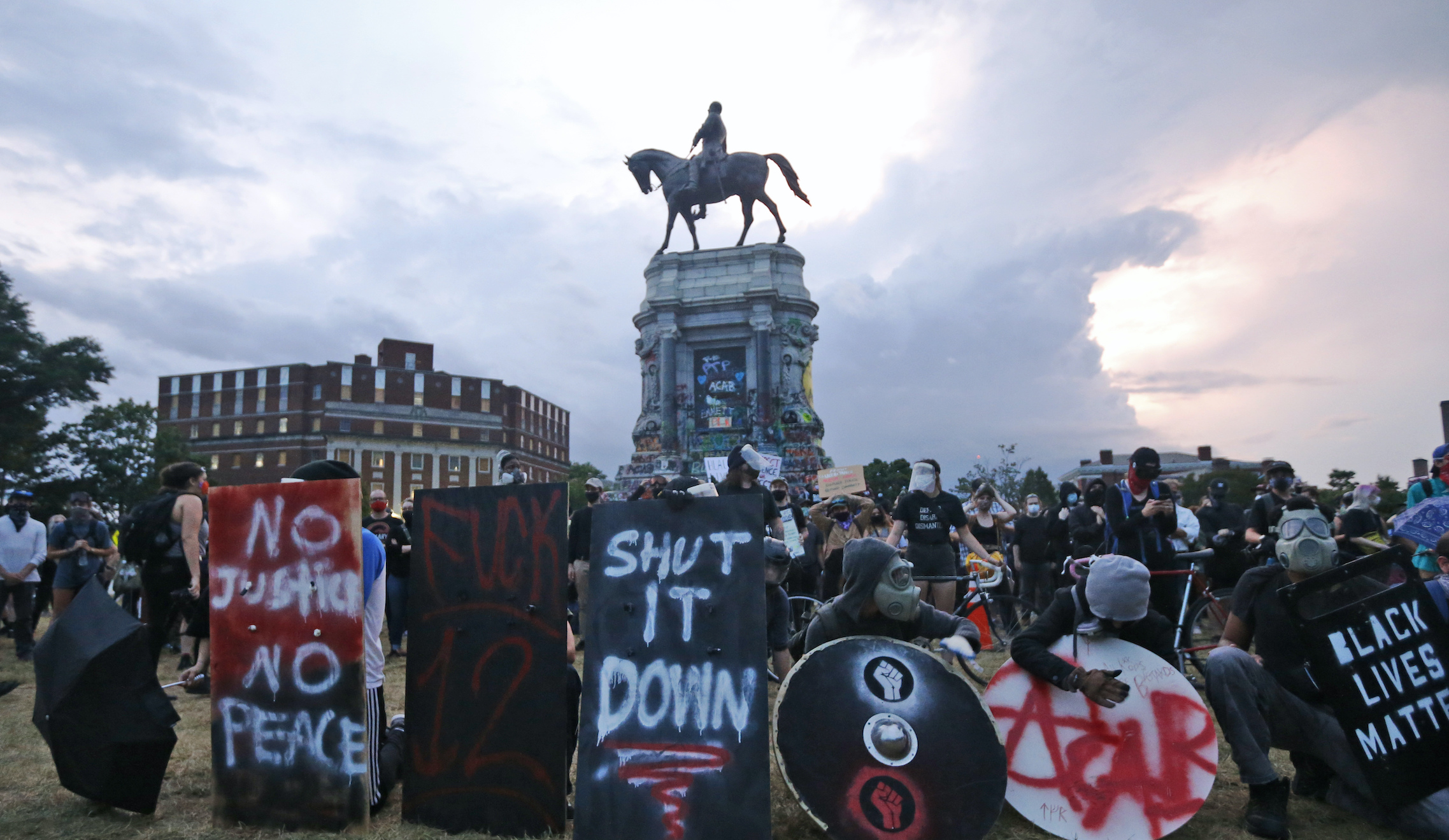 Democrats hope public pressure and civil unrest will force GOP to accept more drastic police reforms