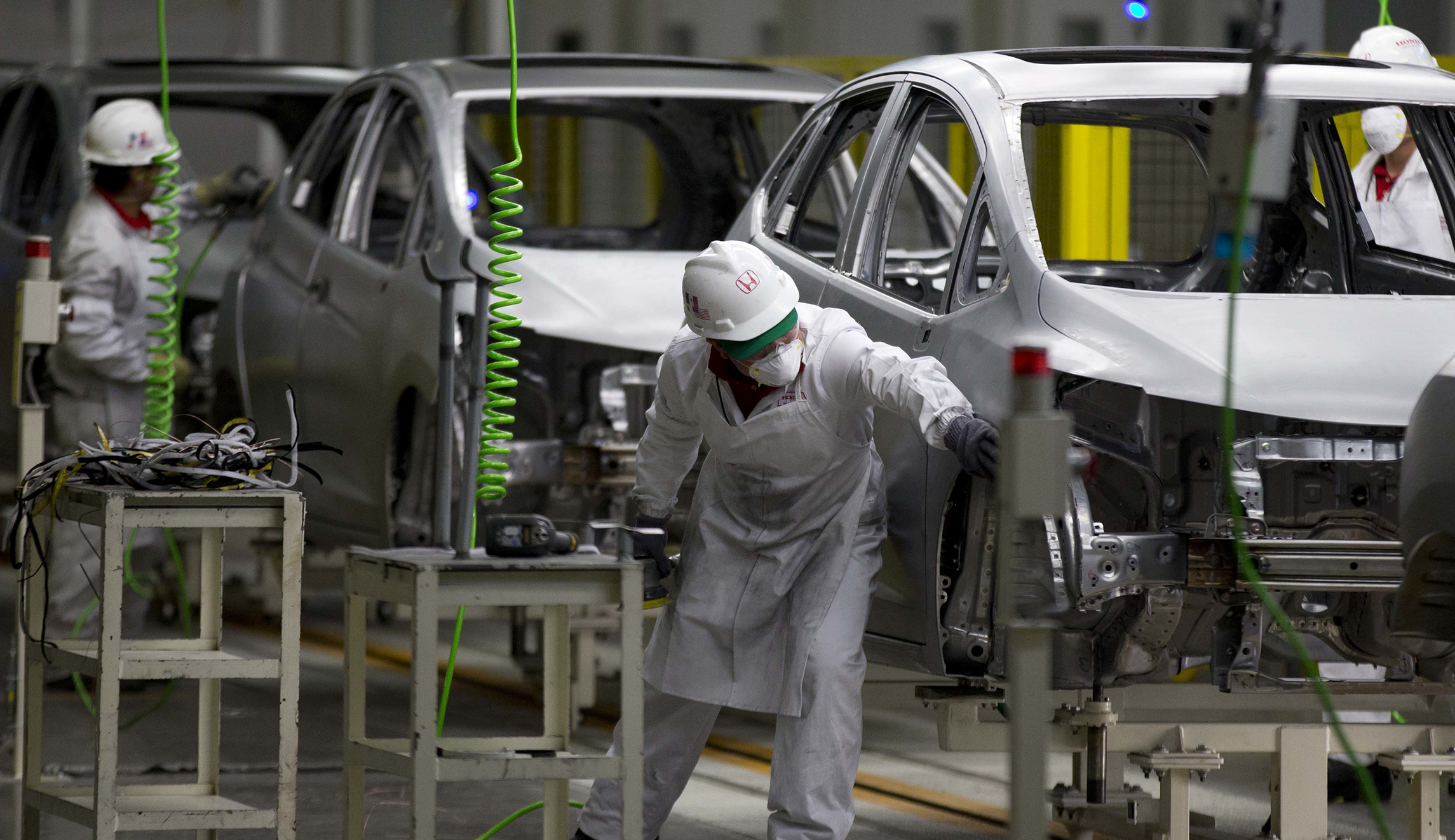 Mexico adopts labor reforms, advancing Trump USMCA trade deal