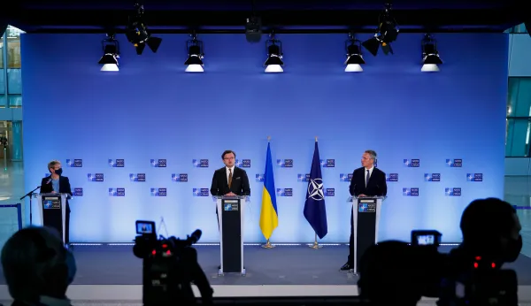 US and NATO warn Russia not to blockade Ukrainian ports