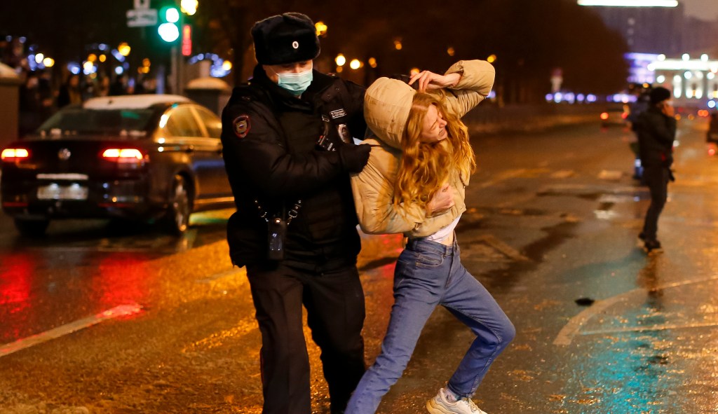 Putin’s police ‘deliberately targeted’ media during violent Navalny protests
