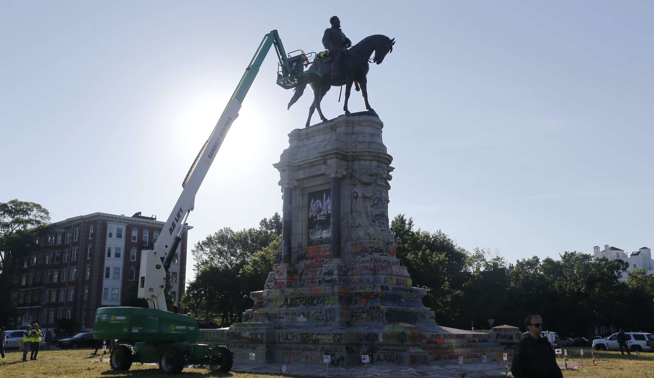 Robert E. Lee statue defenders ask Supreme Court to overturn removal