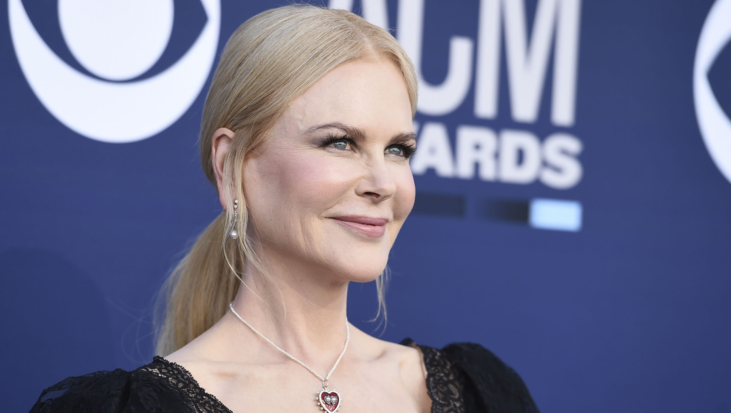 Nicole Kidman says she gets teased by friends for her faith and church attendance