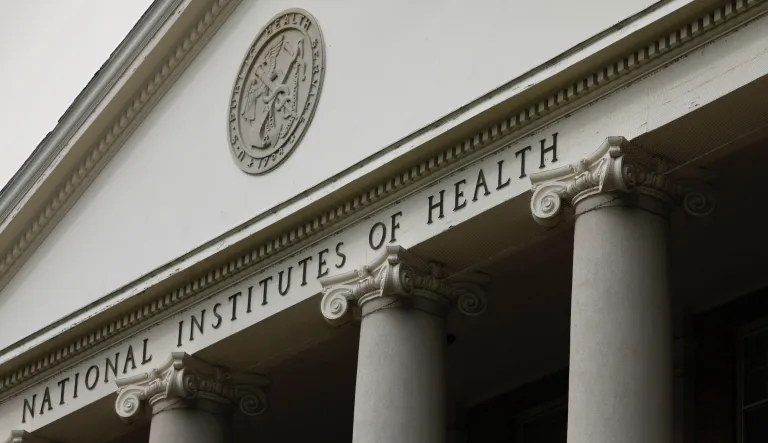 Judge extends pause on Trump’s NIH medical research grant cuts