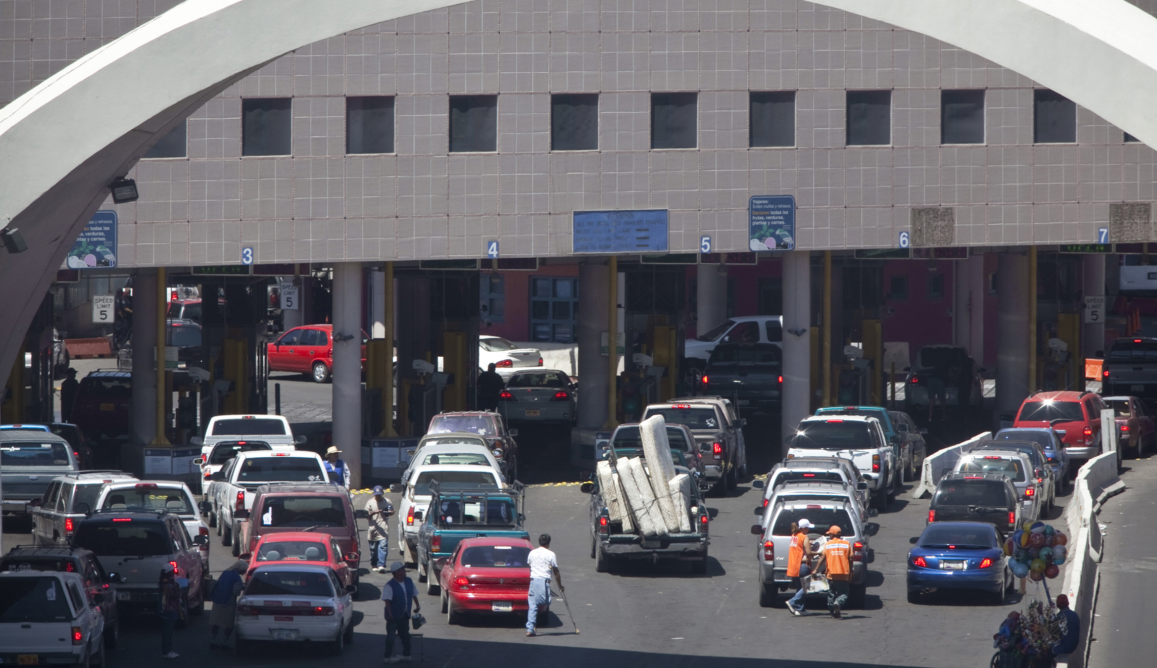 CBP shoots driver who refused to stop at Arizona border crossing
