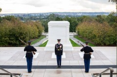 All-female guard change at Tomb of the Unknown Soldier makes history