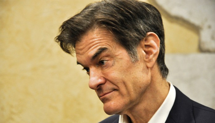 Greensburg, PA â Senate candidate Dr. Mehmet Oz attends his meet and greet on January 2022.