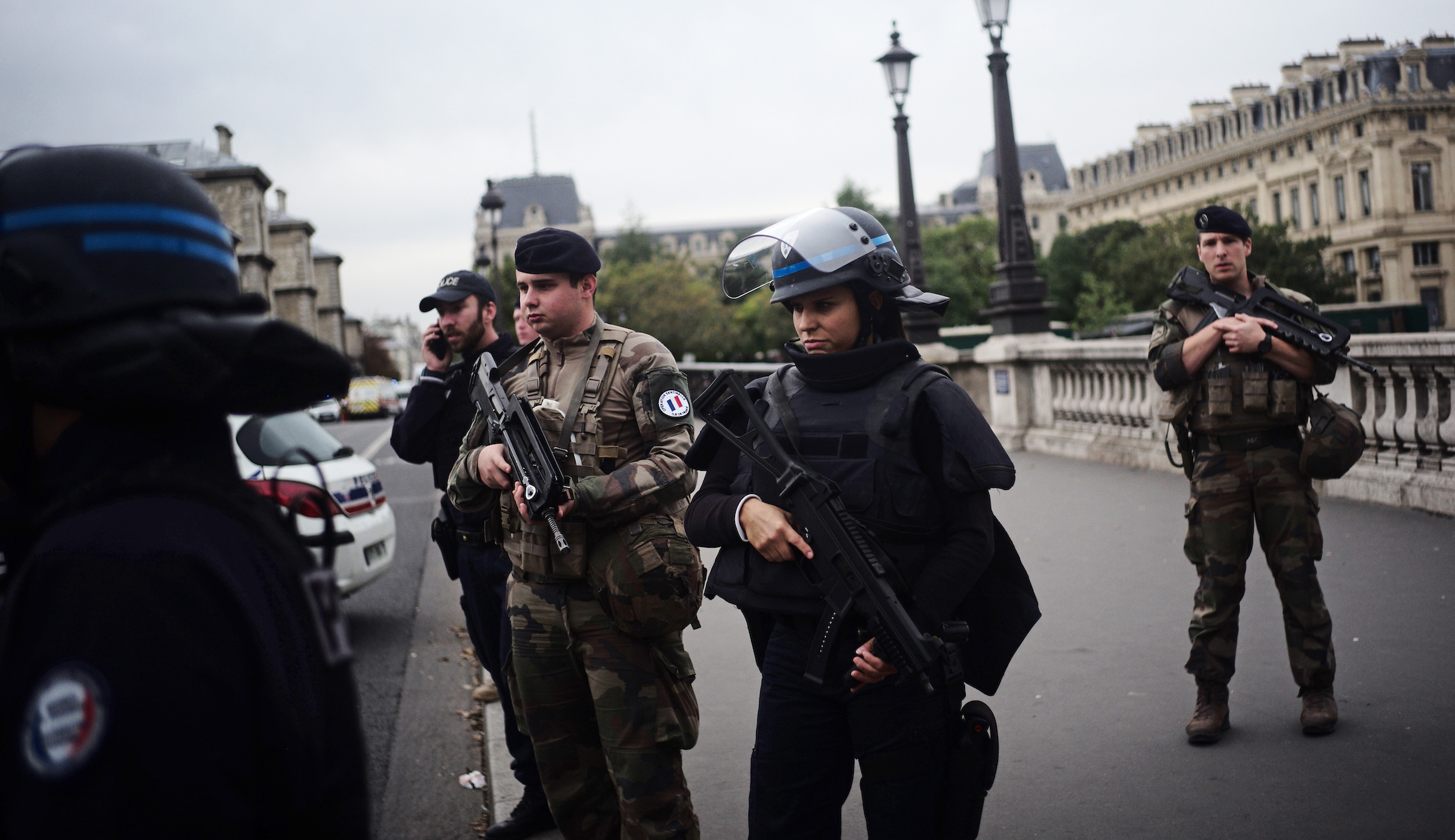 UPDATE: At least 4 killed, including 3 police officers, in knife attack at Paris police headquarters