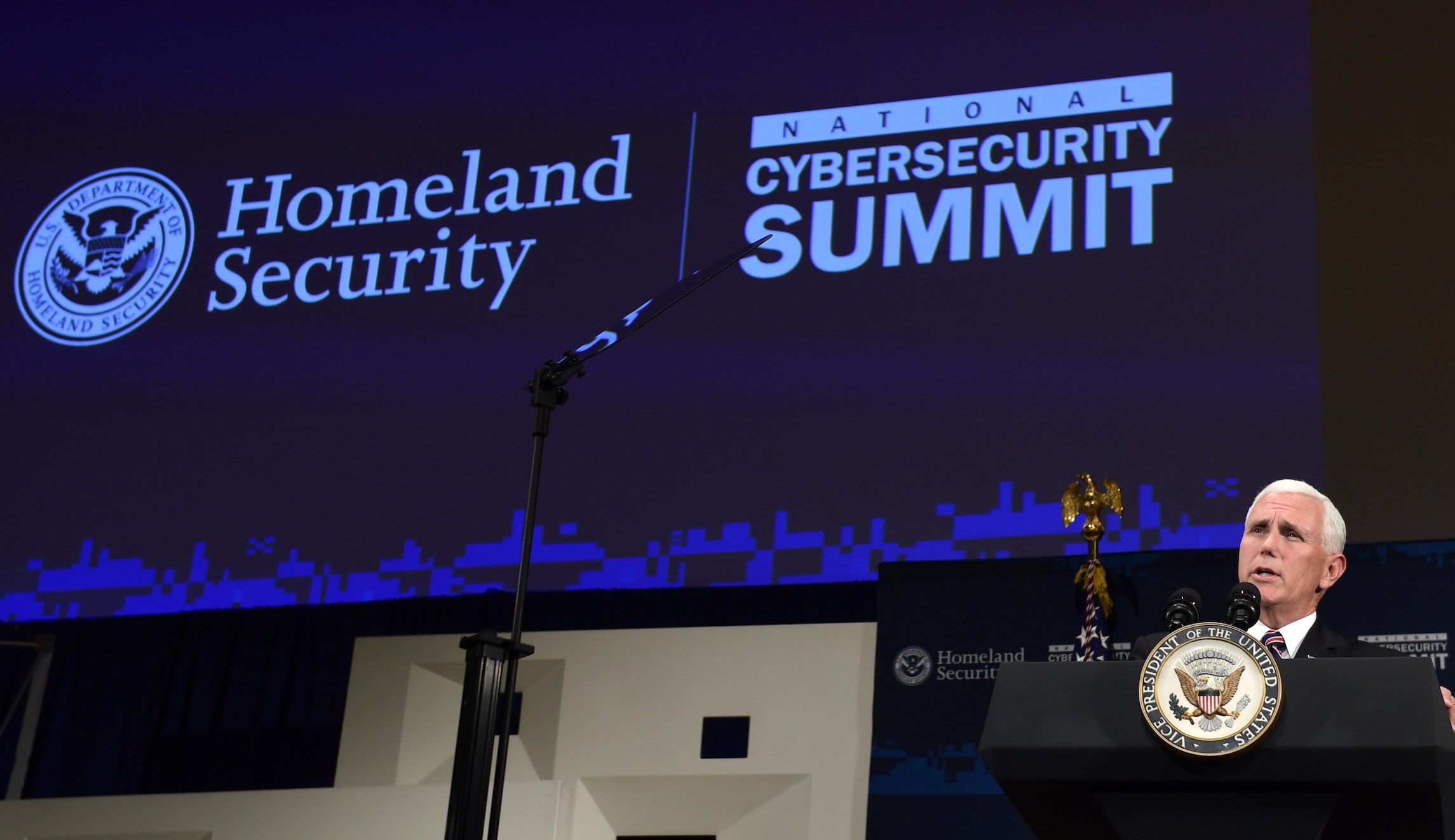 The feds keep creating cybersecurity offices and experts say it’s not necessarily a good thing