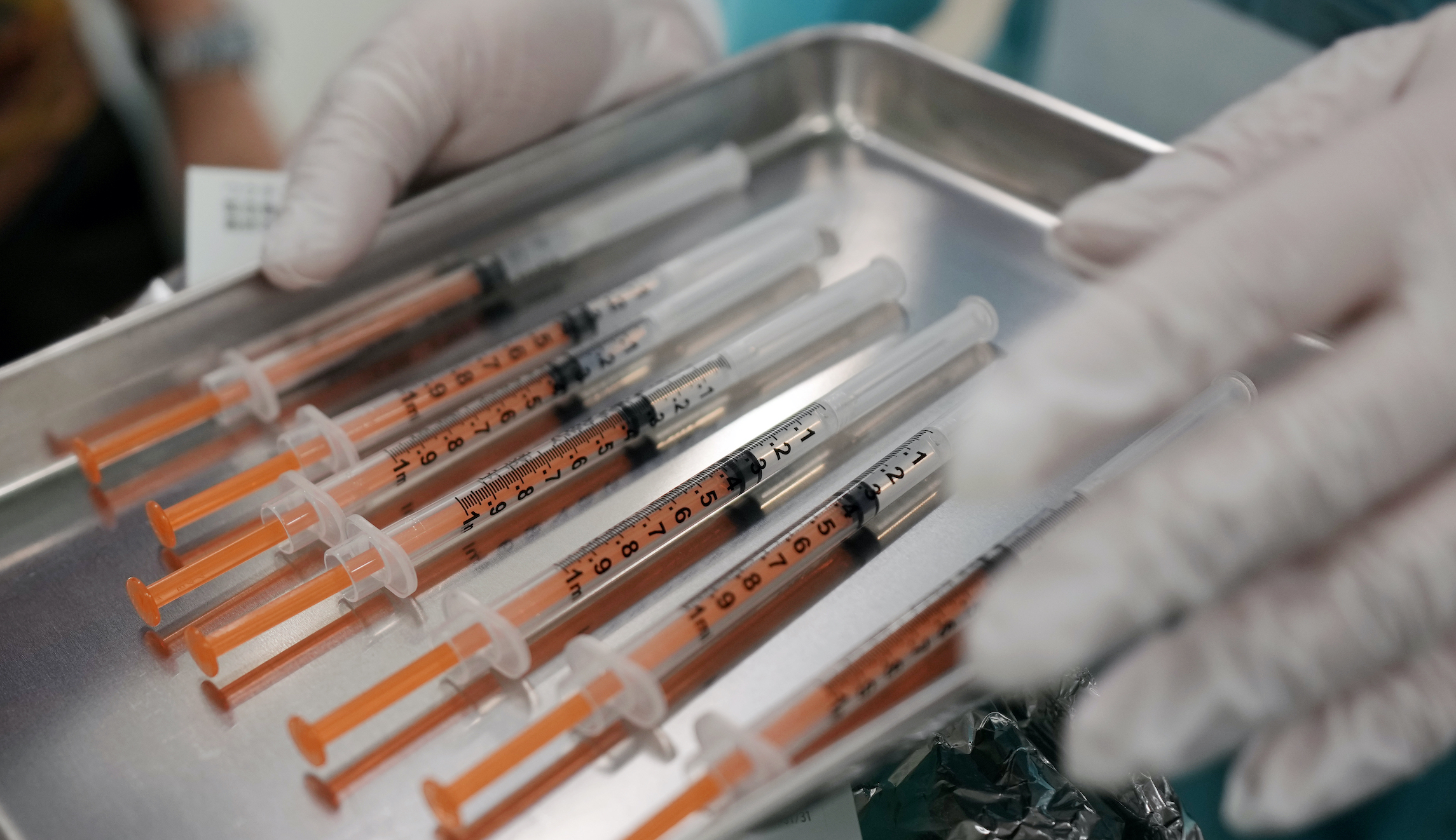 Prior infection offered better protection than vaccination against delta: CDC