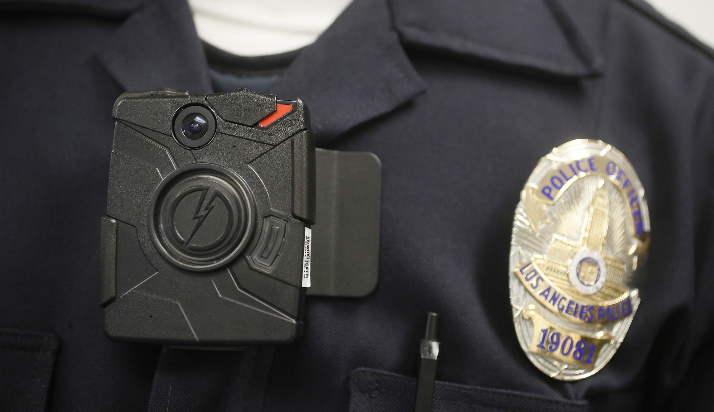 Democrats push for body cameras on all immigration, border cops