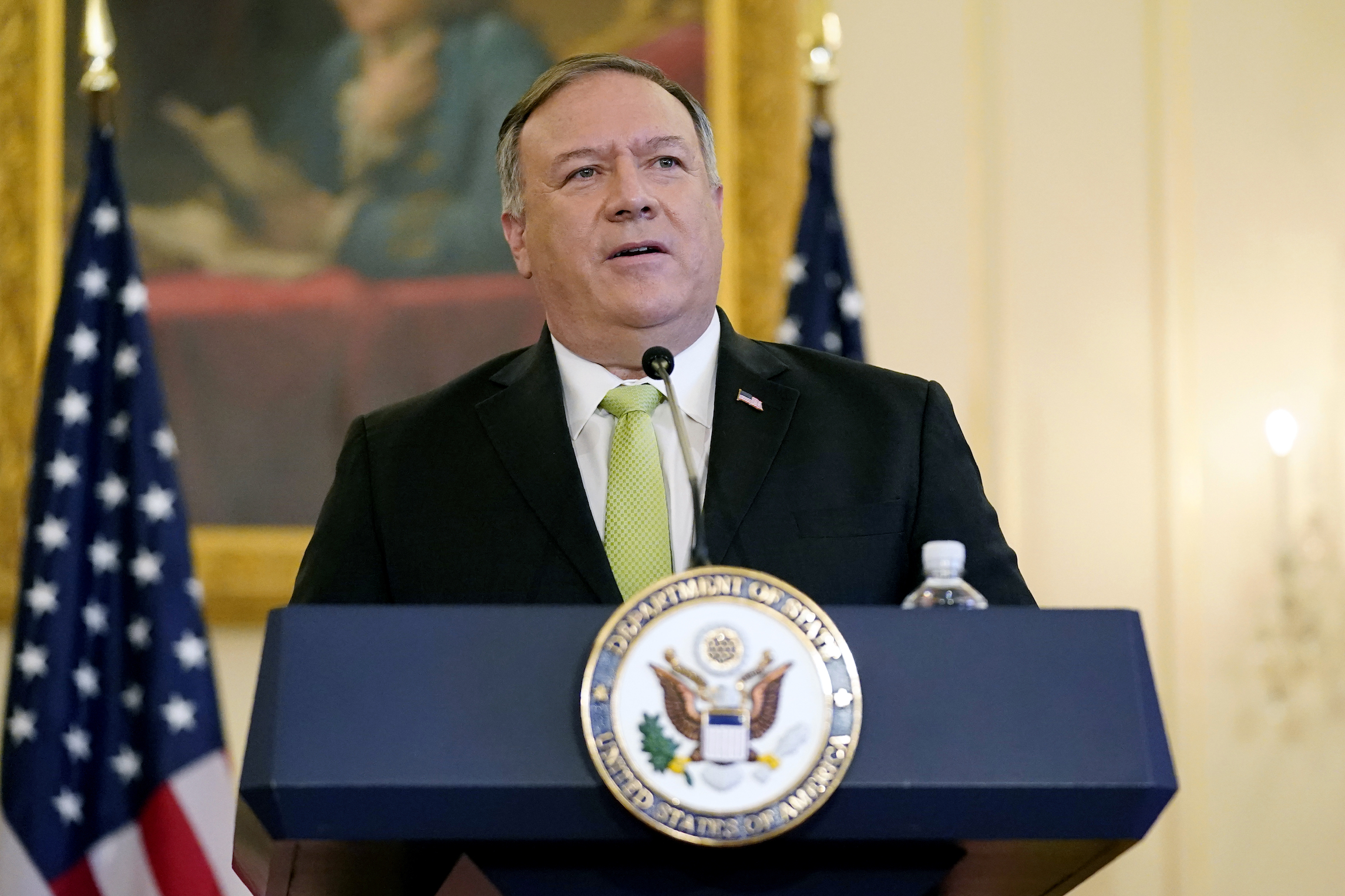 Mike Pompeo and his wife violated ethics rules at State Department, inspector general finds
