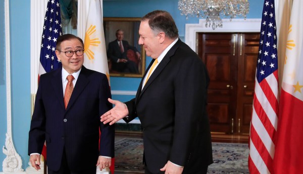 Philippines warns Beijing it will enlist US help if China attacks