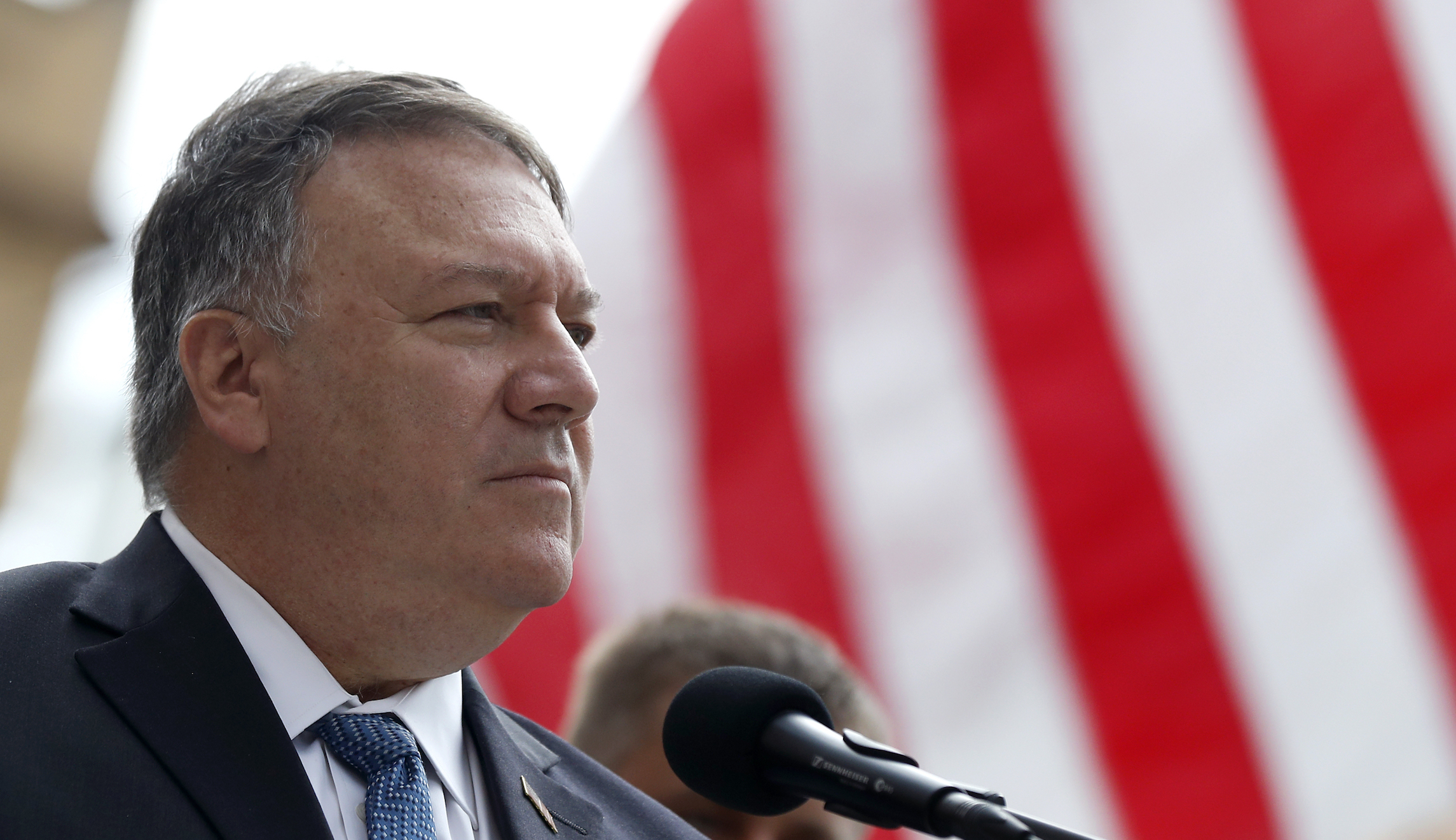 Pompeo invites 900 people to State Department holiday parties amid pandemic