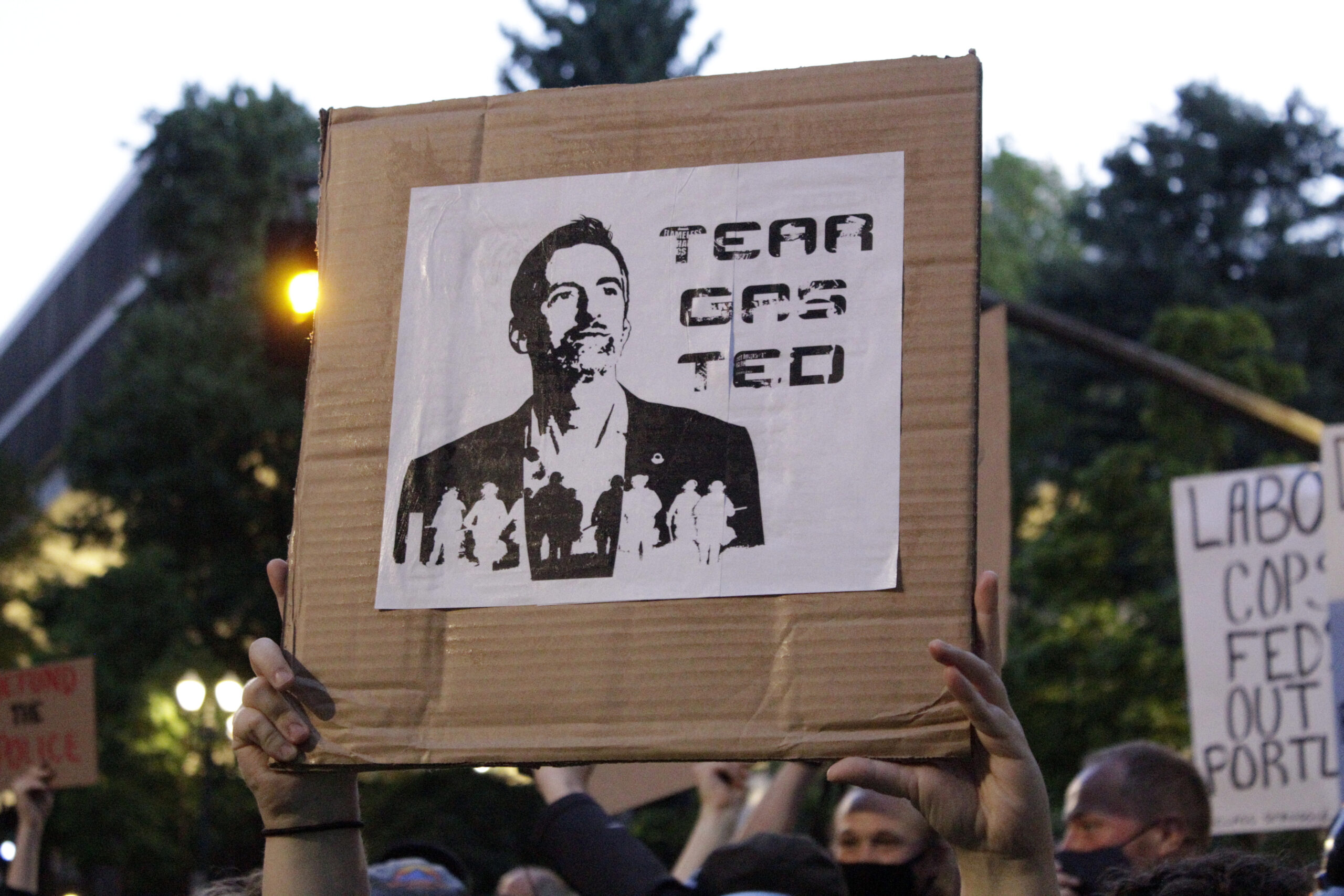 As Portland sees more than 100 nights of riots and protests, two-thirds of voters have a negative view of mayor