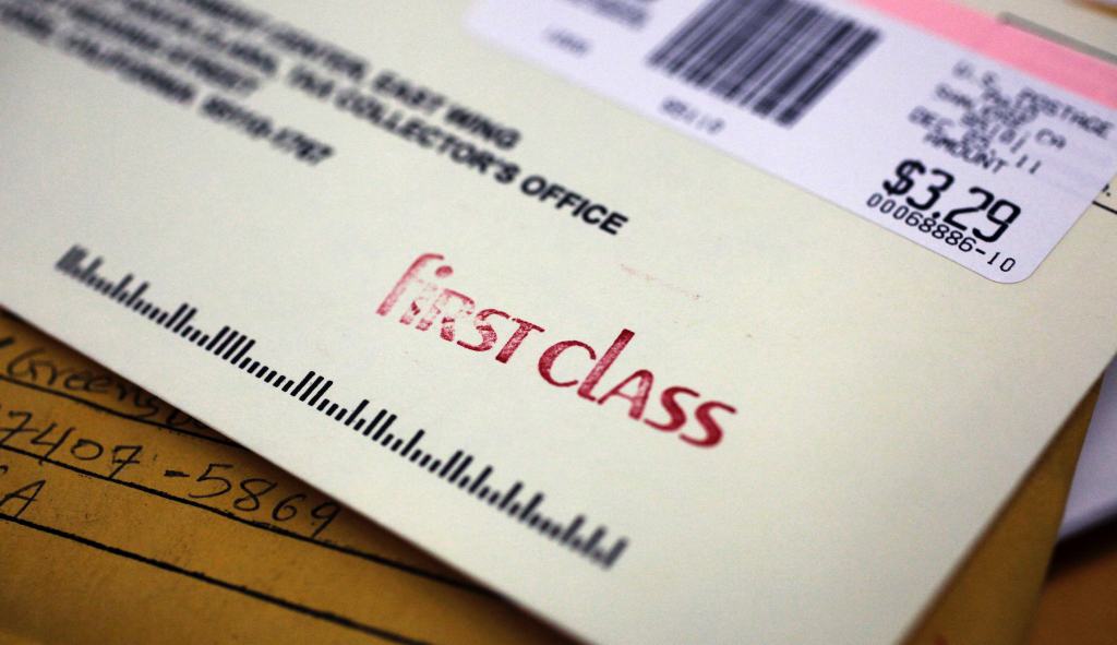 House passes $25 billion Postal Service bailout that would block reforms