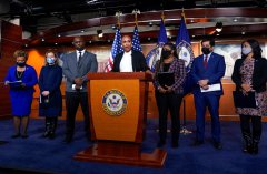 Democrats ramp up pressure on leaders to punish Lauren Boebert