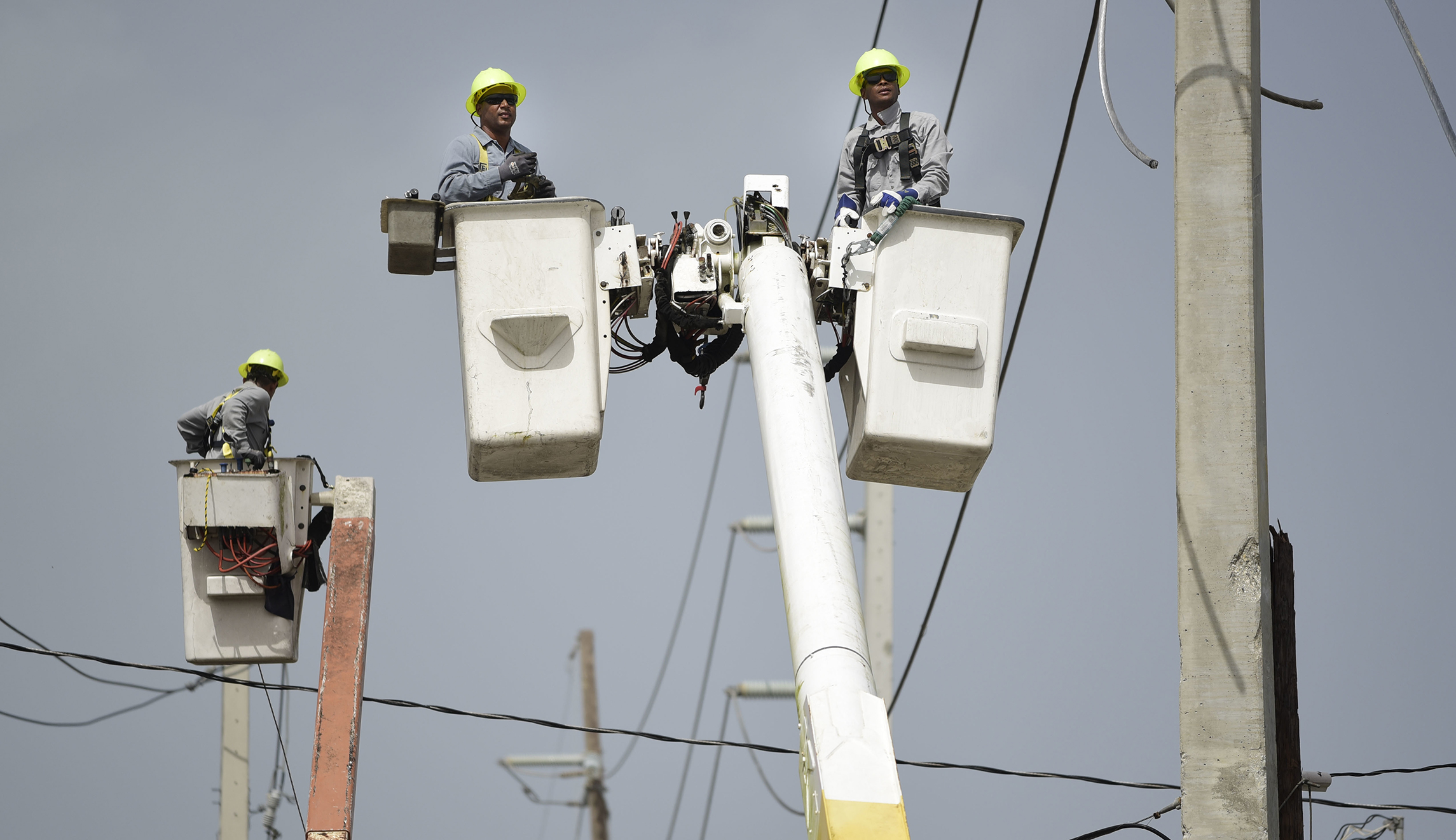 Puerto Rico suffers total power outage