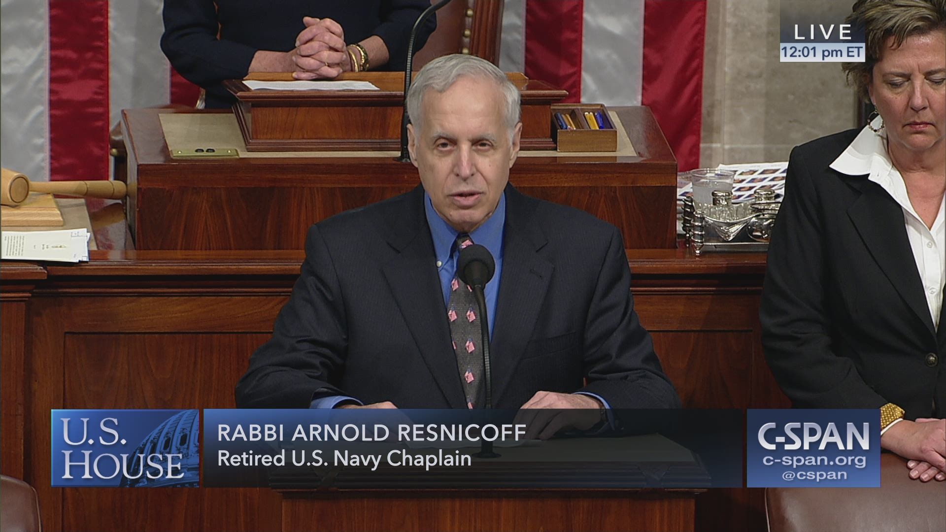 Upbeat rabbi offers House prayer for ‘heroic leaders’ of unity