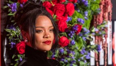 Rihanna says she turned down Super Bowl performance in solidarity with Colin Kaepernick