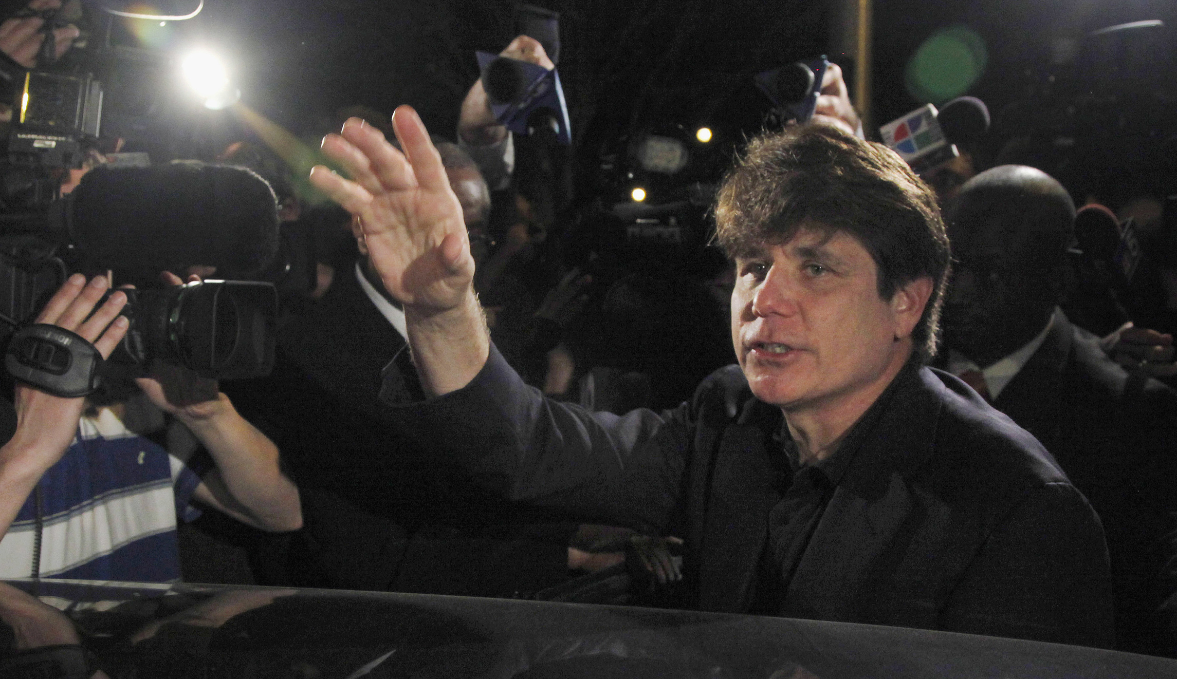 Trump ‘very strongly’ considering commuting sentence of Rod Blagojevich