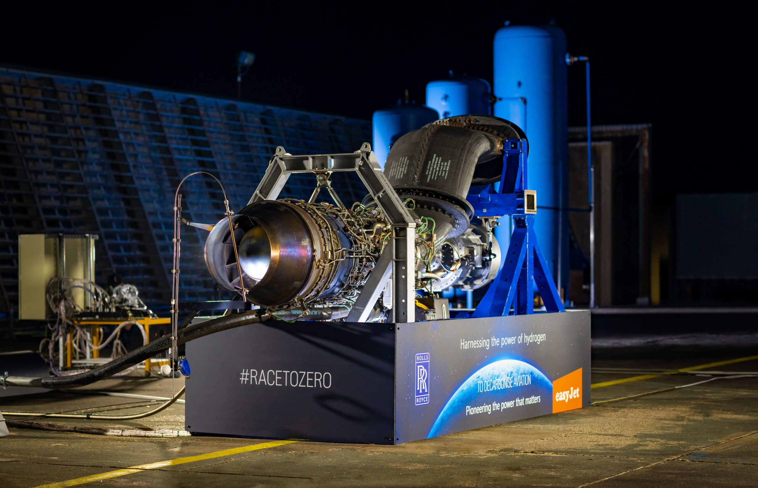 Rolls-Royce and EasyJet test first hydrogen engine for modern aircraft