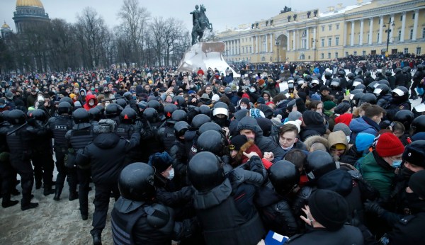 ‘Putin is a thief’: Hundreds arrested across Russia during mass anti-corruption protests