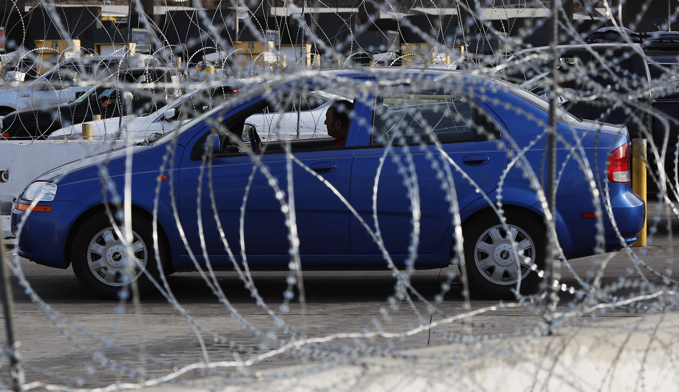 Border security beefed up in San Diego after reports caravan migrants planned to run through traffic lanes: DHS