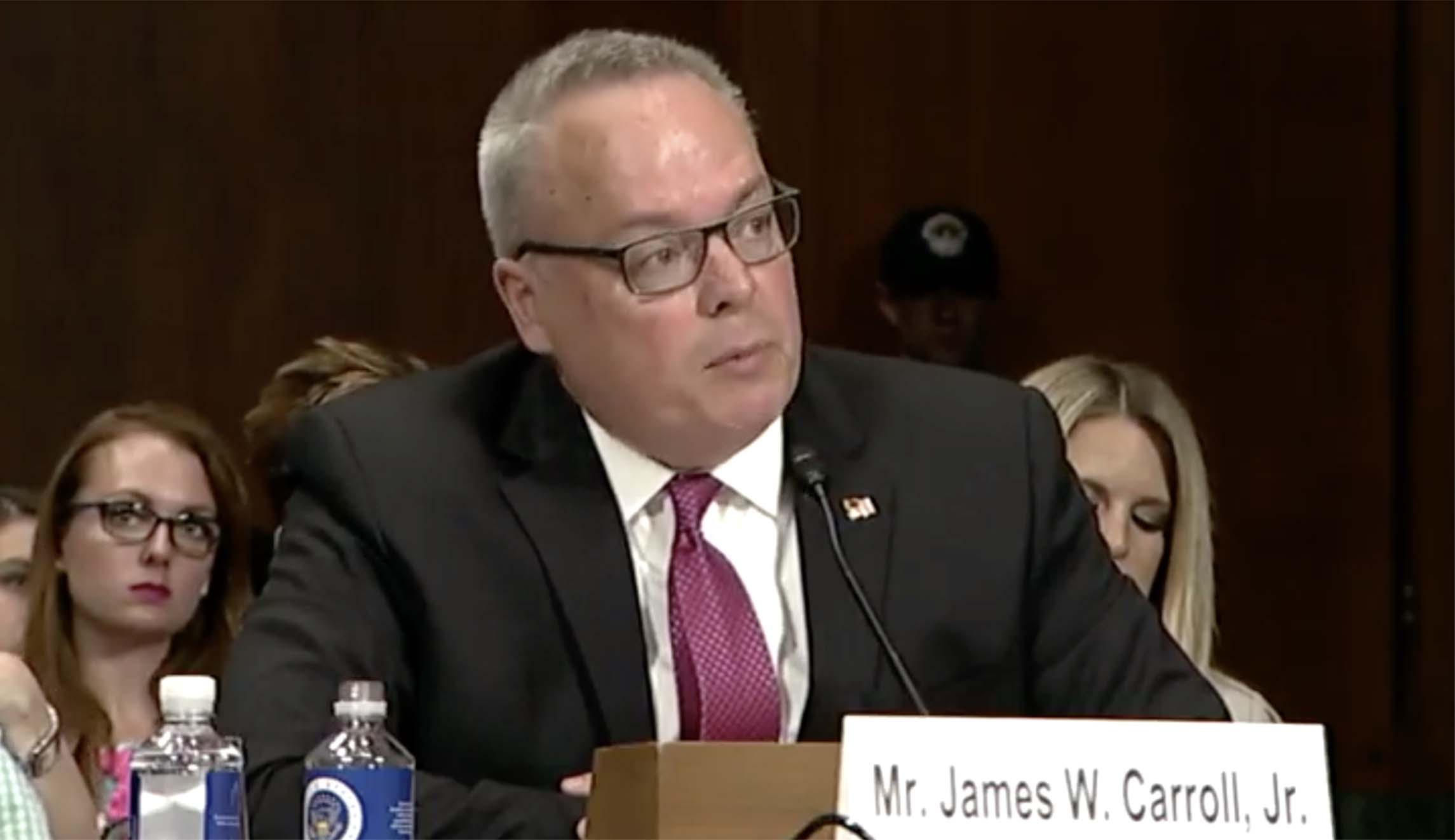 Trump’s drug czar battles Wasserman Schultz on the border: ‘A wall will actually cut it’