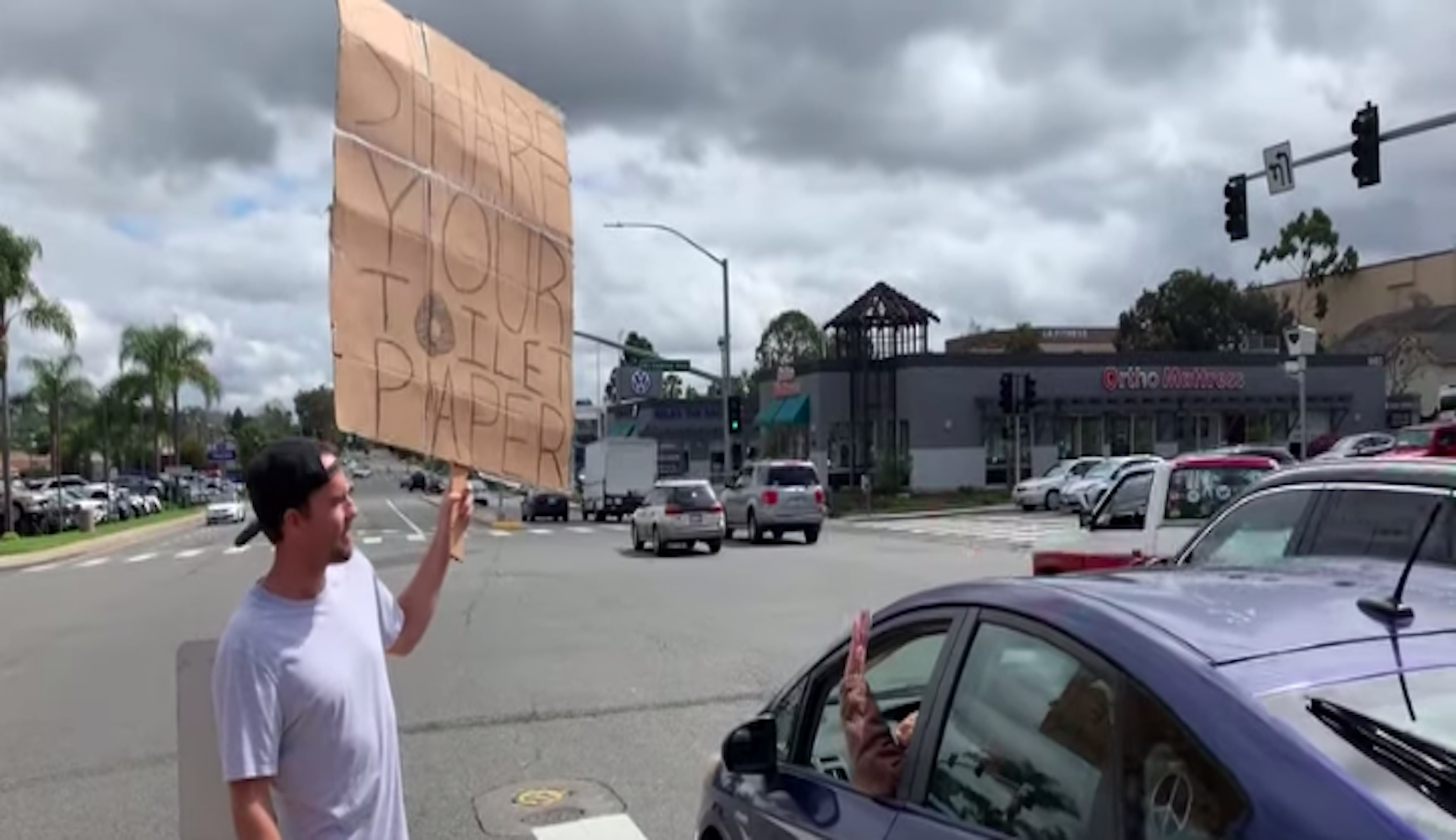 ‘Share your toilet paper’: Surfer sparks bath tissue exchange by urging coronavirus hoarders to ‘be better’