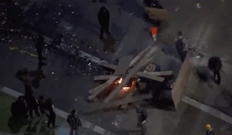 Portland protesters attack police and courthouses with explosives and machetes