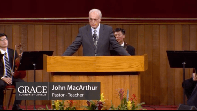 Pastor gets standing ovation after welcoming congregants to ‘Grace Community Church peaceful protest’