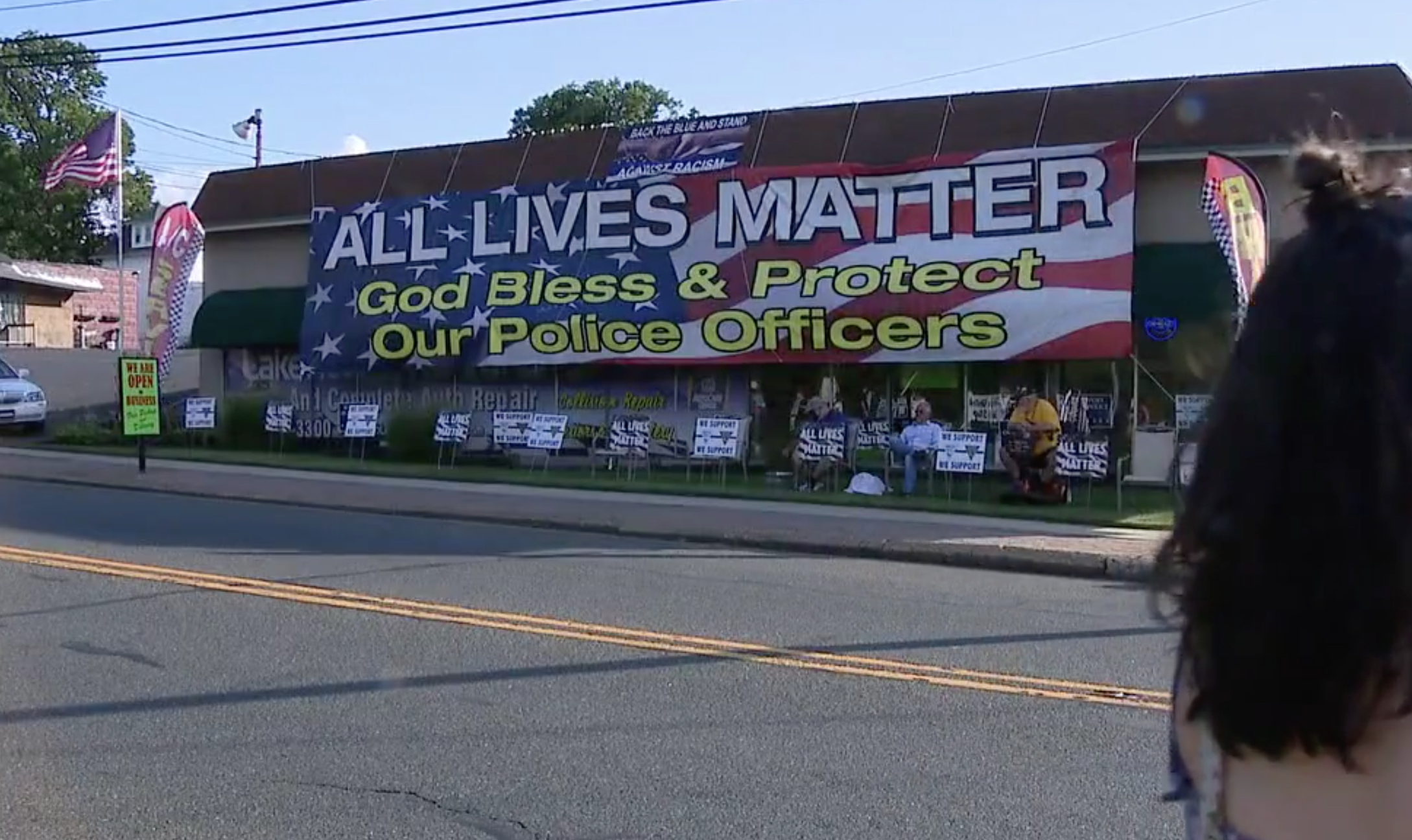 Small business owner sticks by ‘All Lives Matter’ sign: ‘When the looting and burning stops, I’ll take the sign down’