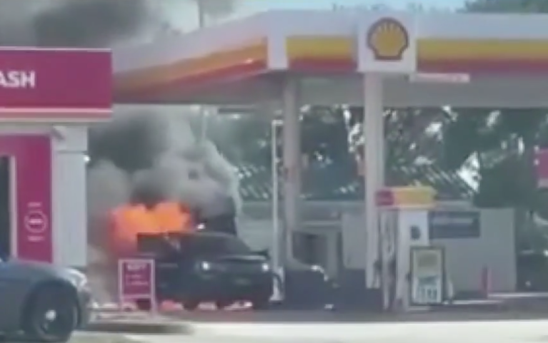WATCH: Children and good Samaritan try to save Florida woman from gas station fire