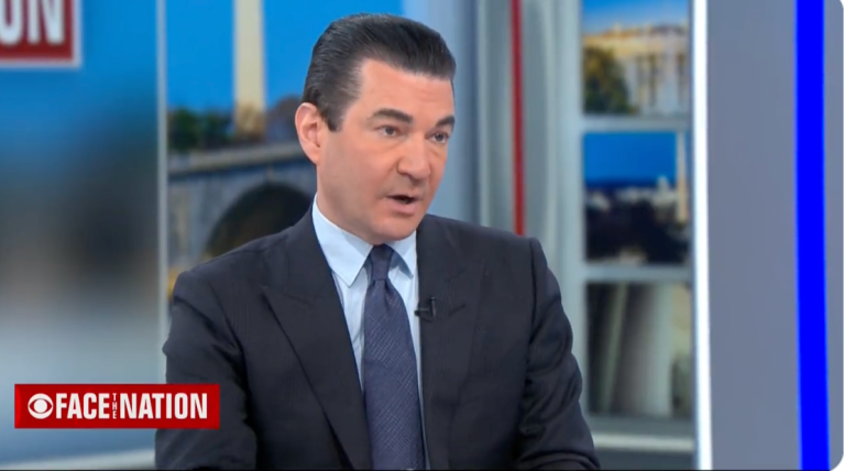 Former FDA commissioner predicts omicron will help prevent new variant from ‘taking off’